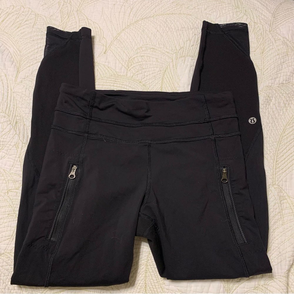Black cropped lululemon